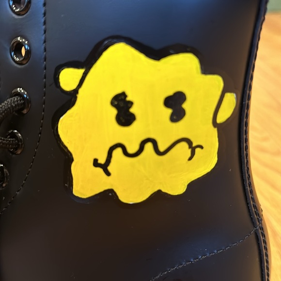 DR. MARTENS 1460 NEW WITH TAGS - SIZE 7 - HAND PAINTED - Picture 5 of 8